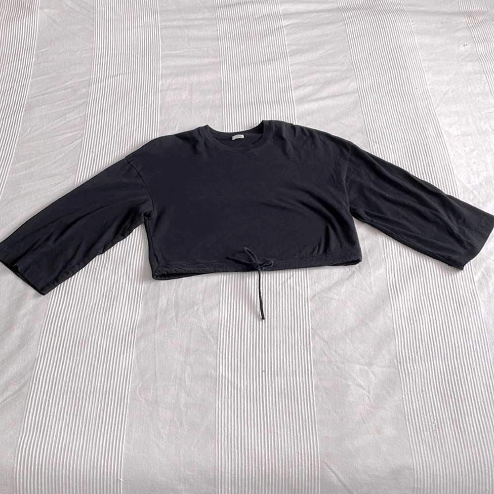 𝅺wilfred Cropped Black Axel Crewneck Cotton Top Size Small